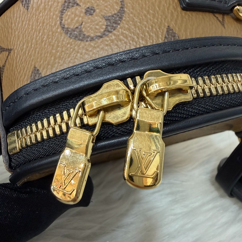 LV M83614 黑皮 原花 Mini Boîte Chapeau 圓餅 手提包 斜背包-25