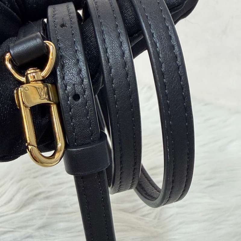 LV M83614 黑皮 原花 Mini Boîte Chapeau 圓餅 手提包 斜背包-53