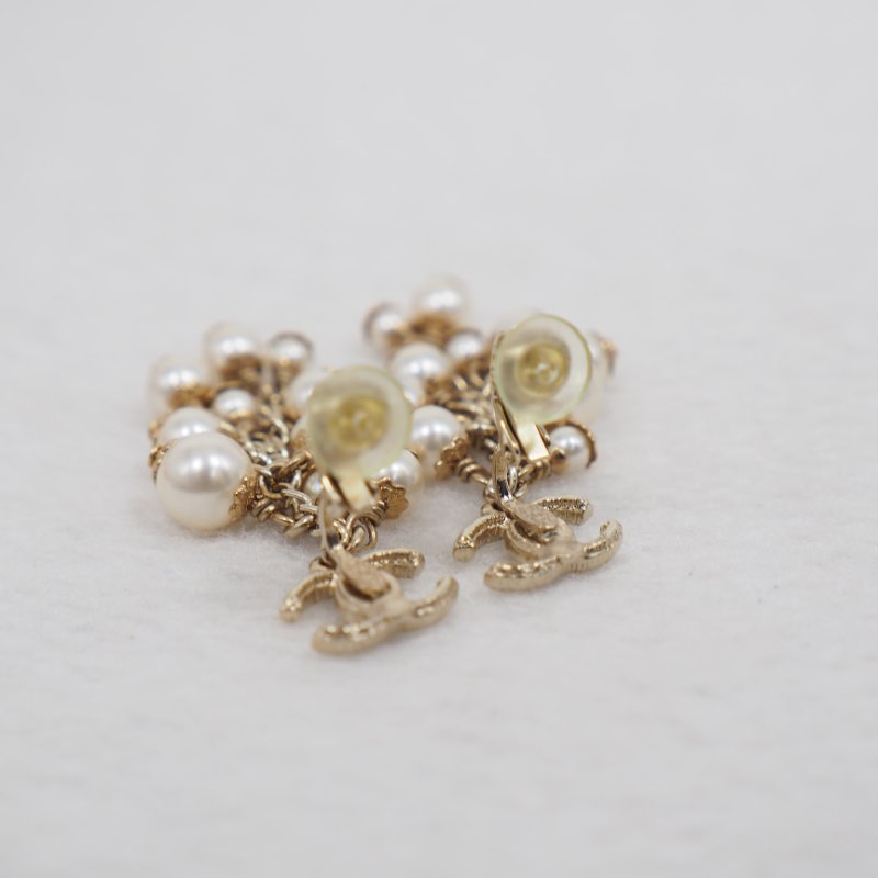 CHANEL A11A 垂釣珍珠耳夾-4