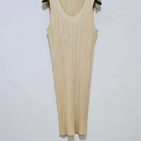PLEATS PLEASE ISSEY MIYAKE 三宅一生 淺奶茶色背心洋裝/必備基本款/3號/近全新美品