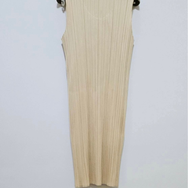 PLEATS PLEASE ISSEY MIYAKE 三宅一生 淺奶茶色背心洋裝/必備基本款/3號/近全新美品-1