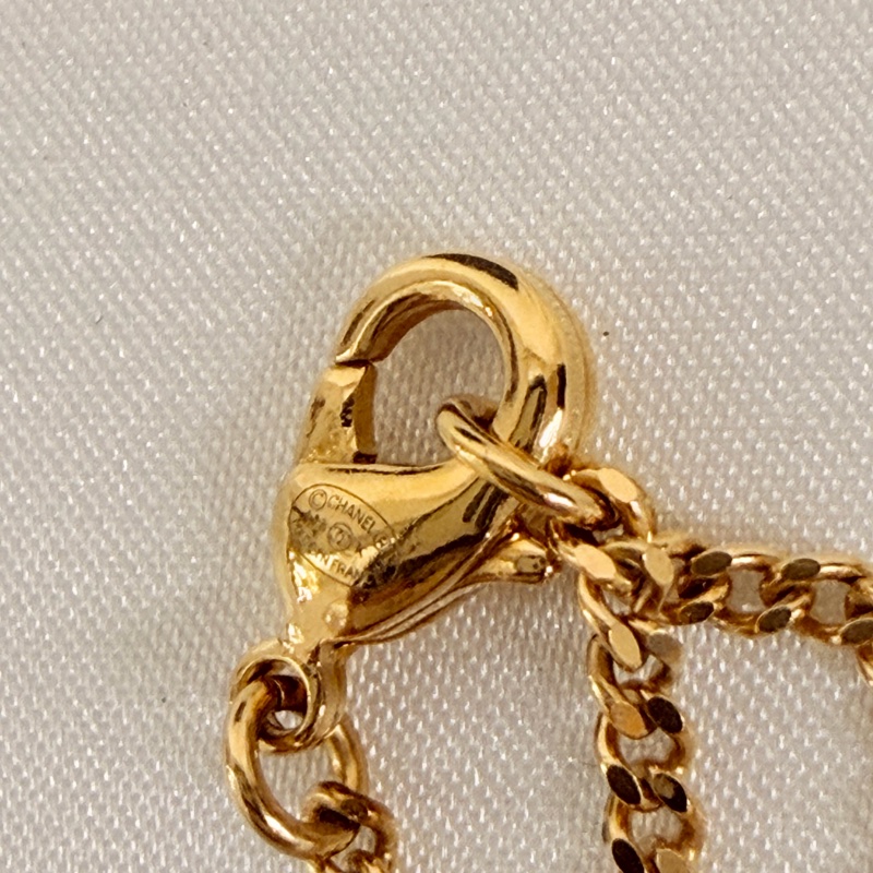 Chanel 雙C倒三角項鏈-16