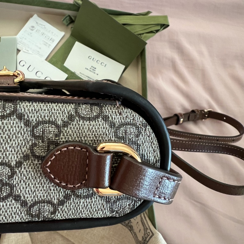 Gucci 方盒斜背小包-8