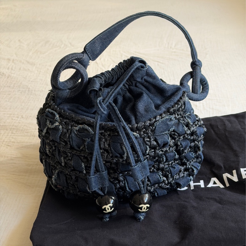 Vintage 稀有珍品 /Chanel 2006 限量/牛仔拉菲草編織小菜籃🧺 黑色壓克力球超時髦-1
