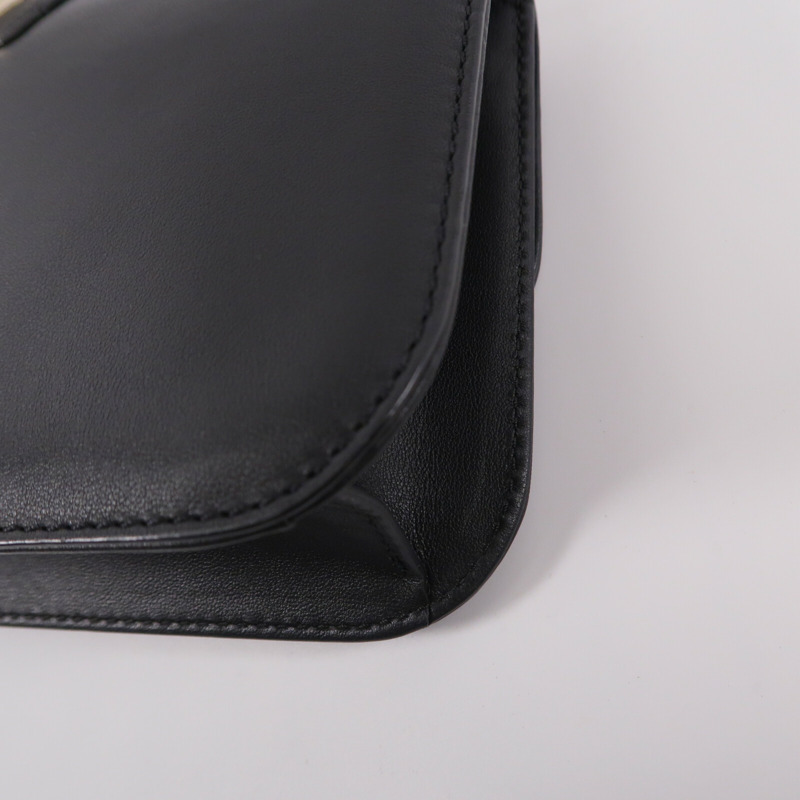 Valentino 牛皮皮革Rockstud Glam Lock鏈帶肩背袋-12