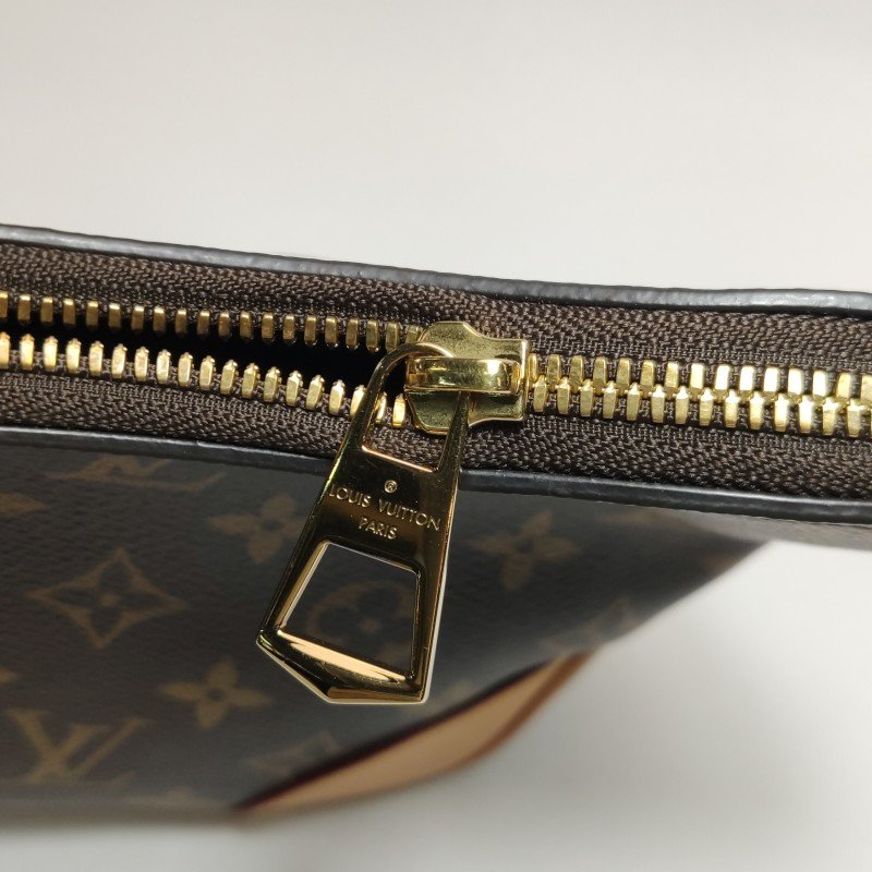 Louis Vuitton (LV) Boulogne小號植鞣革Monogram印花弧形包口牛角包單肩包芯片款-11