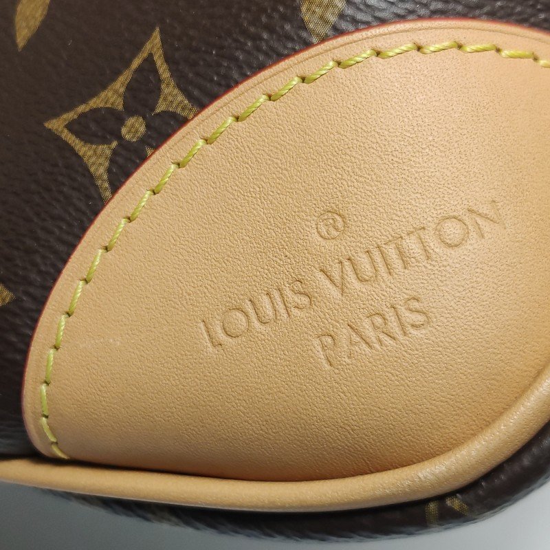 Louis Vuitton (LV) Boulogne小號植鞣革Monogram印花弧形包口牛角包單肩包芯片款-16