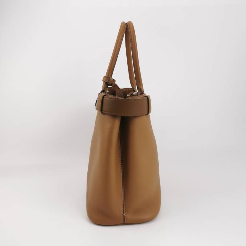 Prada 牛皮拼色字母Logo斜背包單肩包-3