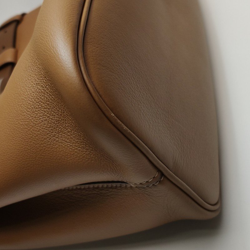 Prada 牛皮拼色字母Logo斜背包單肩包-16