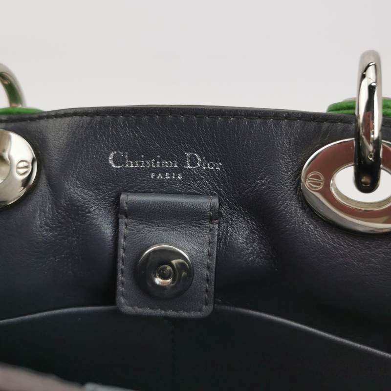 Dior Diorissimo迷你牛皮純色Dior字母吊飾斜背包單肩包-7