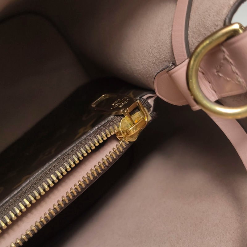 Louis Vuitton (LV) NÉONOÉ中型牛皮Monogram印花抽繩肩背包-11