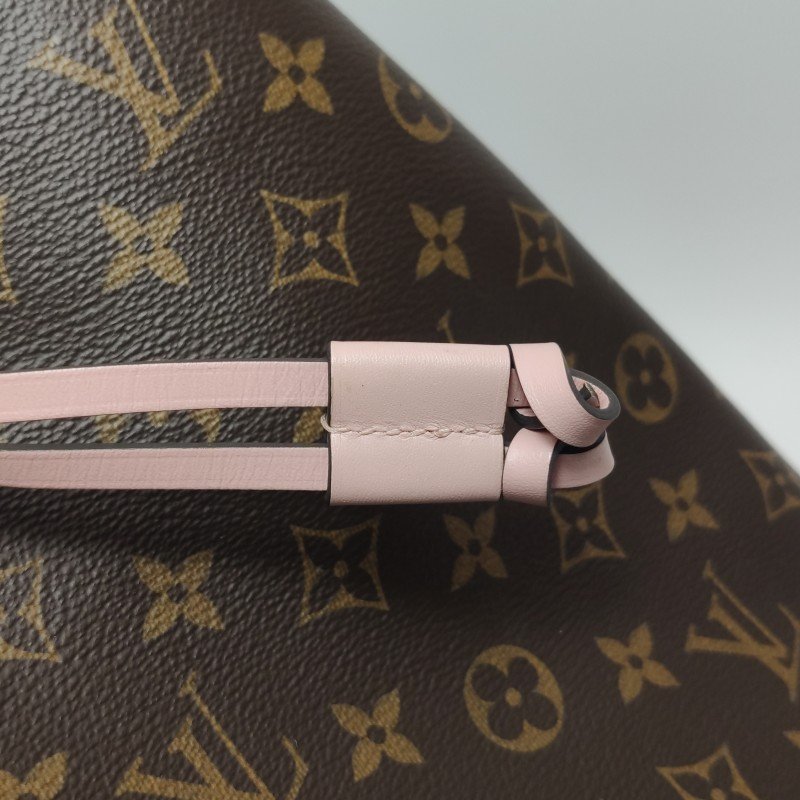 Louis Vuitton (LV) NÉONOÉ中型牛皮Monogram印花抽繩肩背包-17