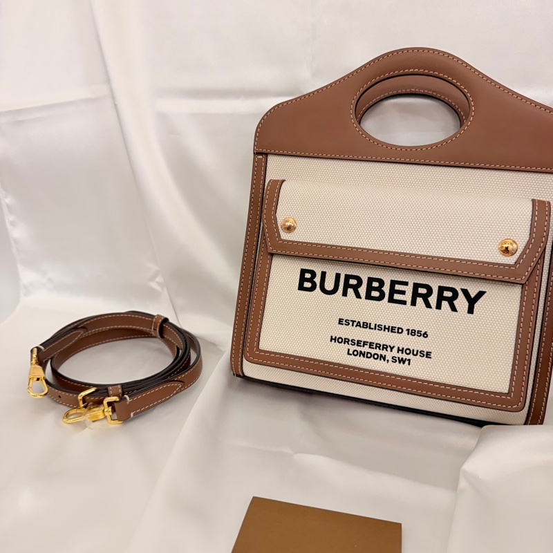 Burberry 牛皮拼帆布 mini pocket斜背包-0