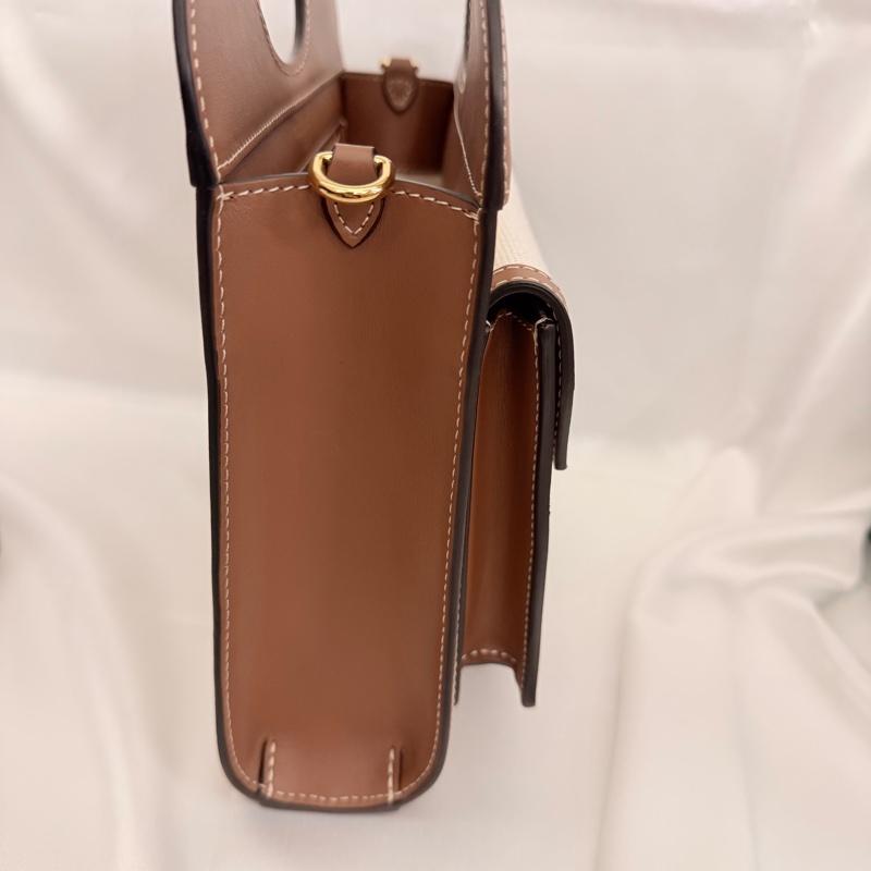 Burberry 牛皮拼帆布 mini pocket斜背包-12