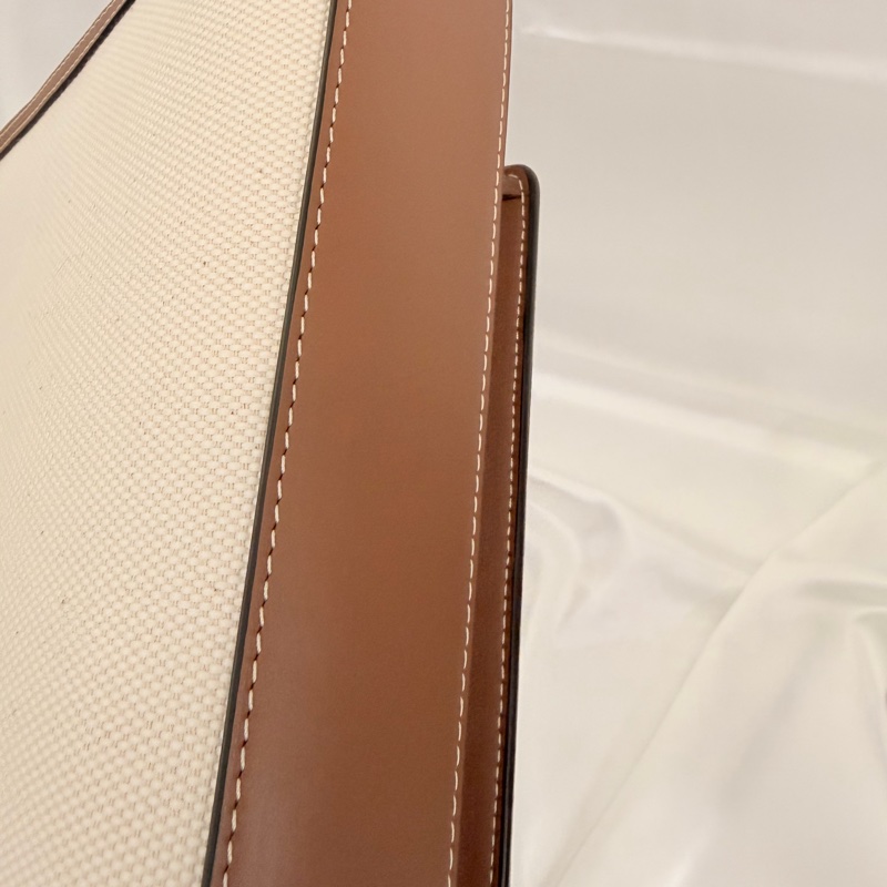 Burberry 牛皮拼帆布 mini pocket斜背包-20