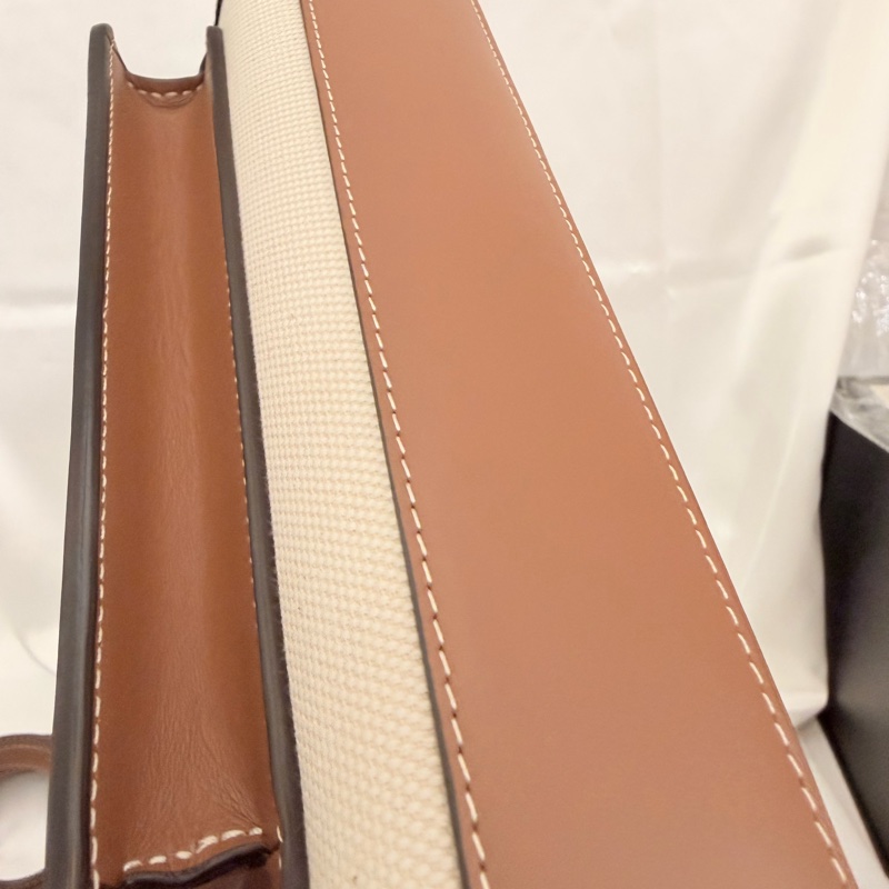 Burberry 牛皮拼帆布 mini pocket斜背包-21