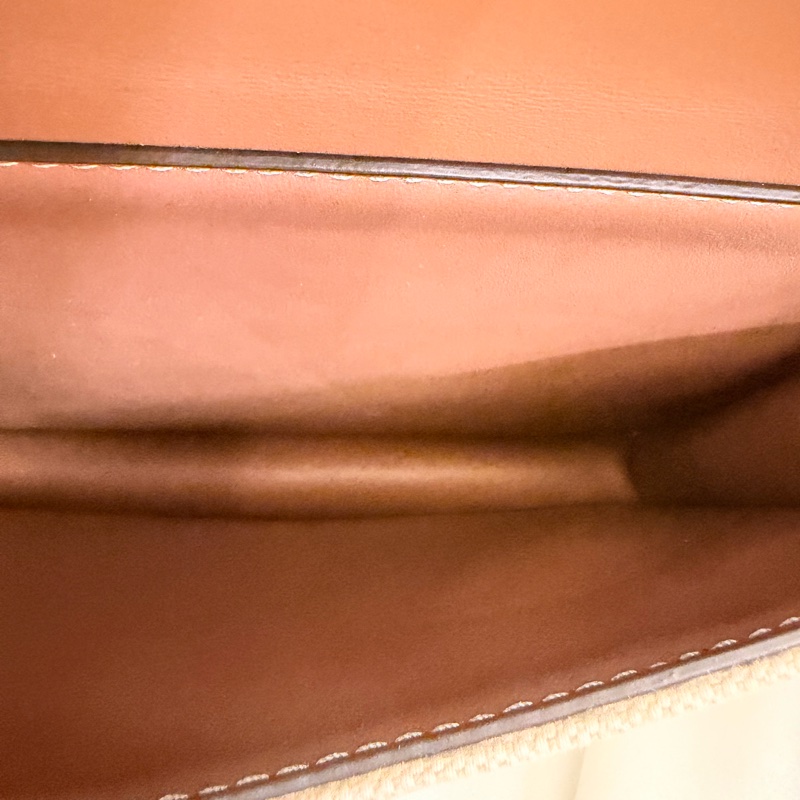 Burberry 牛皮拼帆布 mini pocket斜背包-30