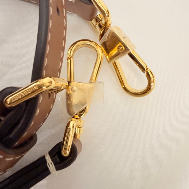 Burberry 牛皮拼帆布 mini pocket斜背包-31