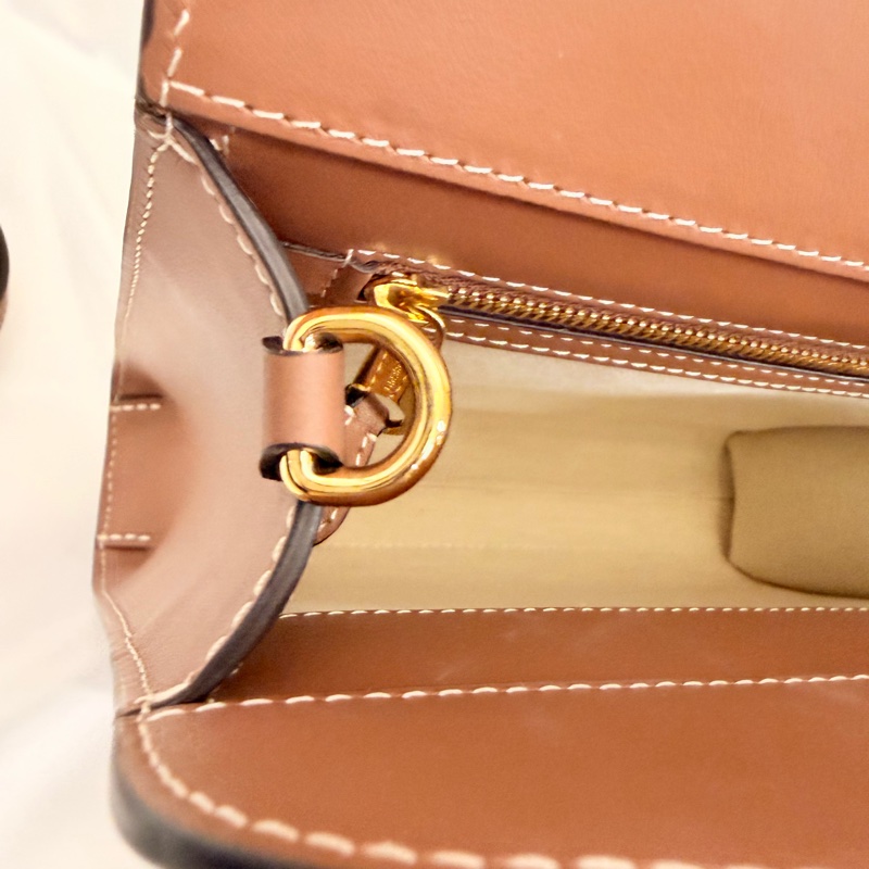 Burberry 牛皮拼帆布 mini pocket斜背包-33