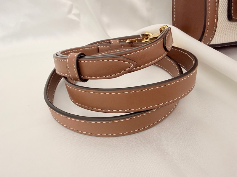 Burberry 牛皮拼帆布 mini pocket斜背包-43
