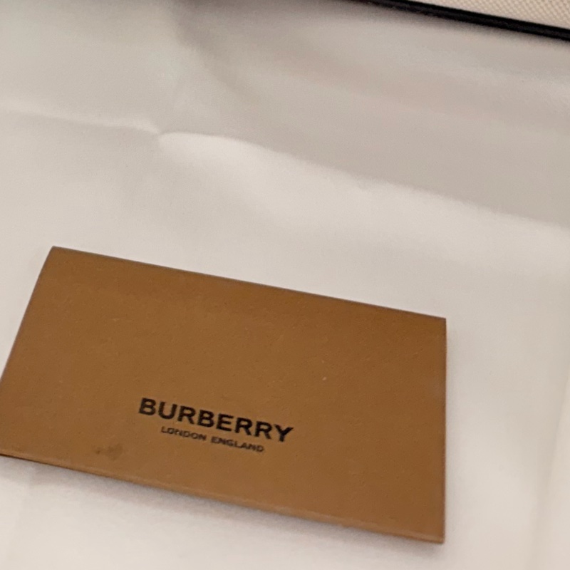 Burberry 牛皮拼帆布 mini pocket斜背包-45