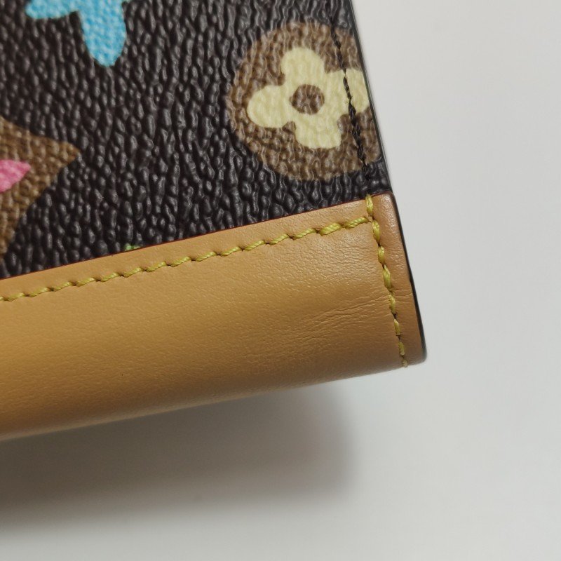 Louis Vuitton (LV) Tyler聯名款Multiple牛皮拼色老花對折錢包晶片款-10