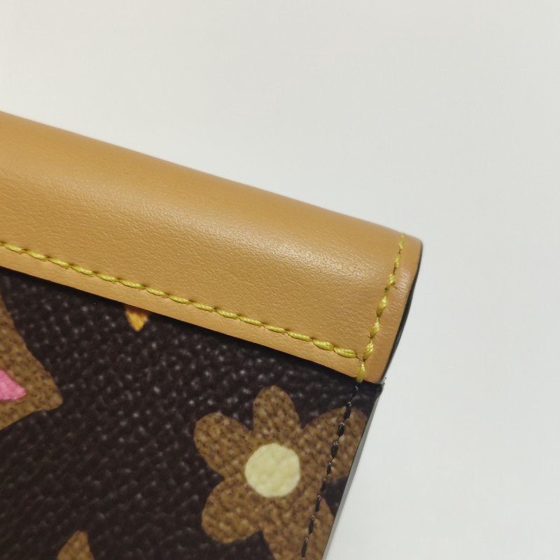 Louis Vuitton (LV) Tyler聯名款Multiple牛皮拼色老花對折錢包晶片款-11