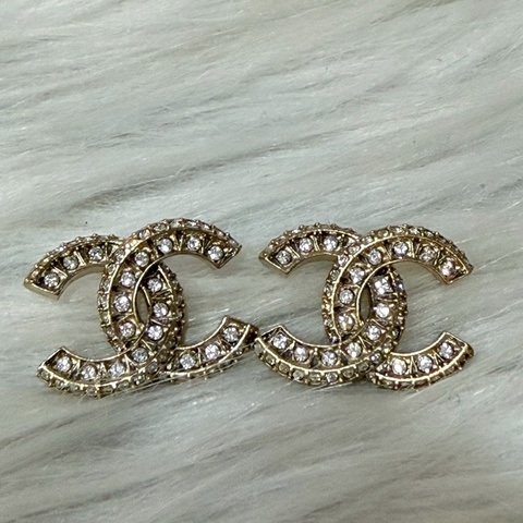 CHANEL A86504 香奈兒金色雙C 雙層雙排水鑽 LOGO 小香立體螺旋 耳環 耳針