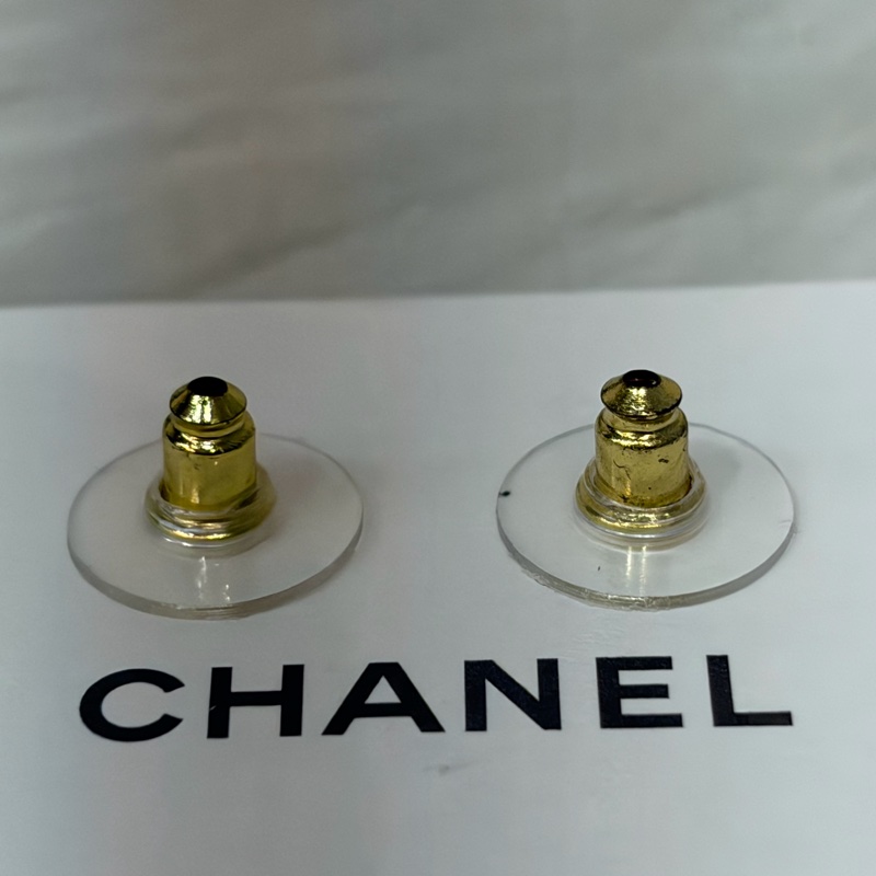 CHANEL A86504 香奈兒金色雙C 雙層雙排水鑽 LOGO 小香立體螺旋 耳環 耳針-3