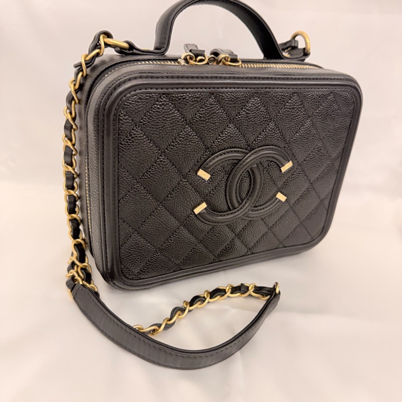 Chanel Vanity case 黑荔枝皮斜背包-4