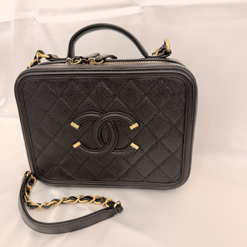 Chanel Vanity case 黑荔枝皮斜背包-5