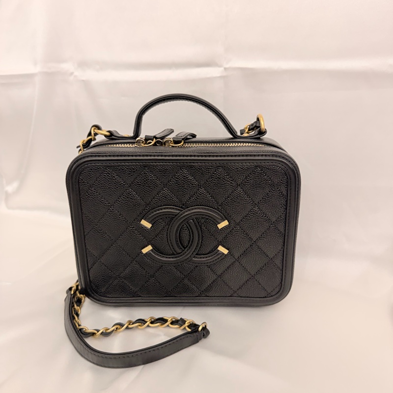Chanel Vanity case 黑荔枝皮斜背包-6