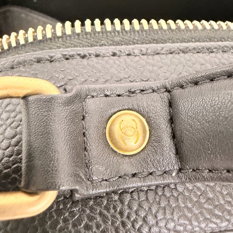 Chanel Vanity case 黑荔枝皮斜背包-45