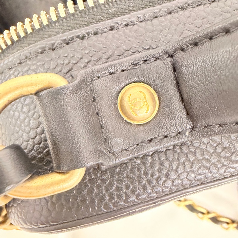 Chanel Vanity case 黑荔枝皮斜背包-46