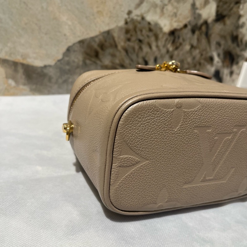 Louis Vuitton斑鳩灰牛皮壓紋Vanity PM-5