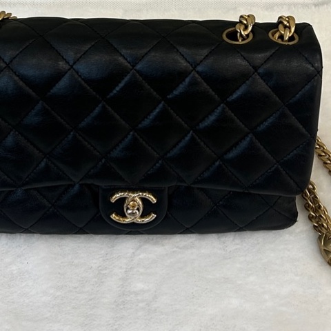 Chanel 22K黑金金柱調節扣風琴包（芯片款）