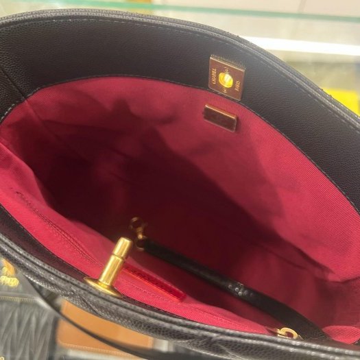 東區正精品㊣CHANEL AS3400 HOBO 香奈兒黑色荔枝牛皮金幣鍊帶肩背包 RZ6435-11