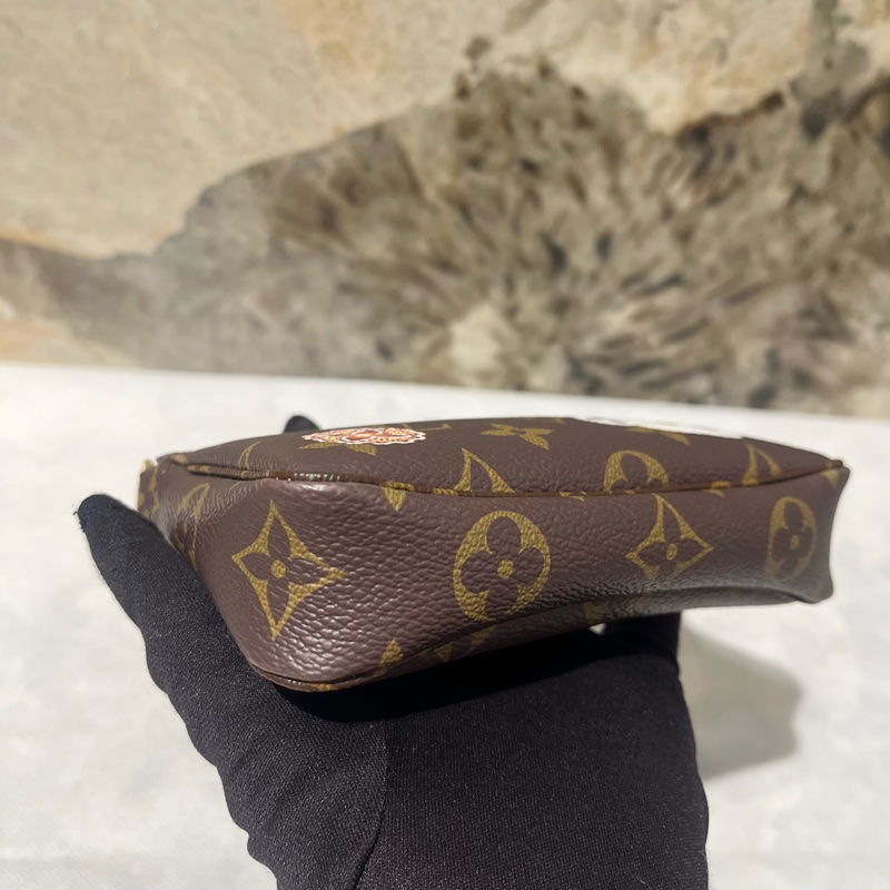 Louis Vuitton Vivienne Xmas季節款小化妝包 限定款-5