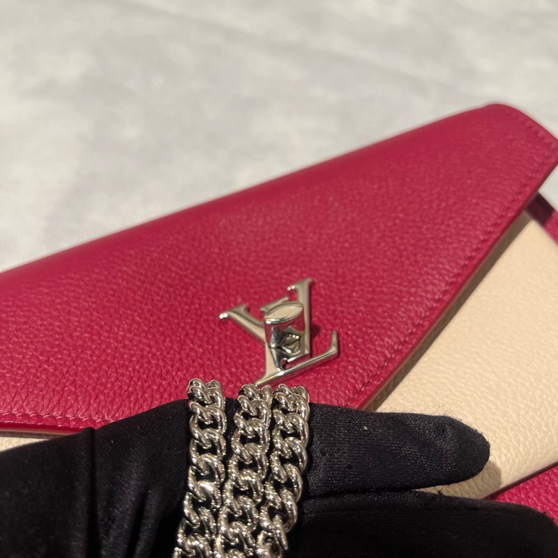 Louis Vuitton 深紅色拼色牛皮銀釦My LockMe 鏈包-8