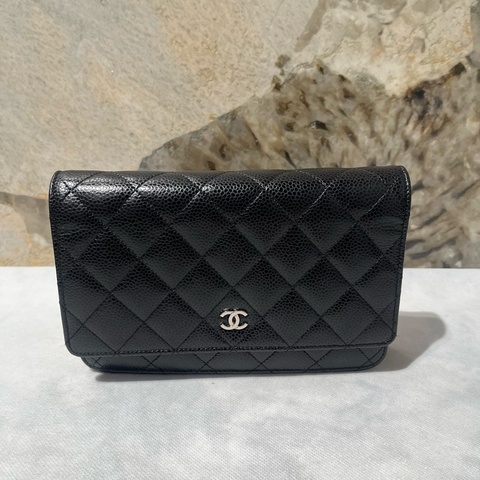 Chanel 黑銀釦式WOC