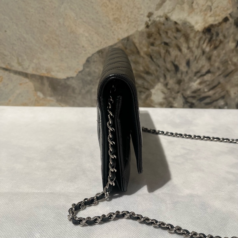 Chanel 黑銀釦式WOC-1
