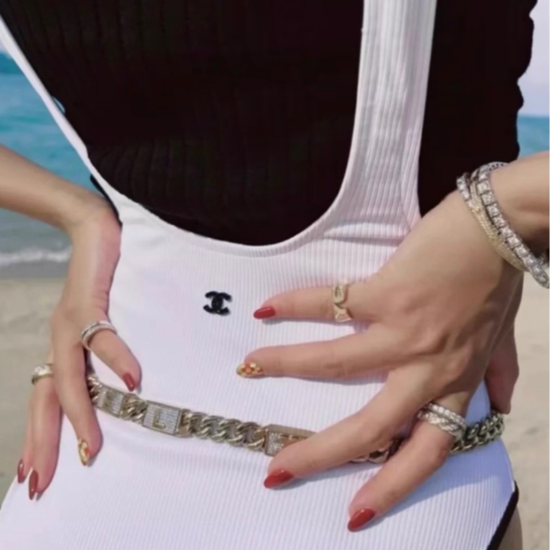全新✨Chanel✨Jennie同款秀上款正反兩穿泳裝外搭泳衣比基尼-4