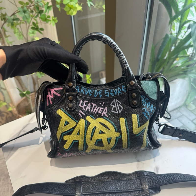 ✨99新Balenciaga巴黎世家 絕版塗鴉機車包 單肩包手提包斜背包 💛正品保障-1