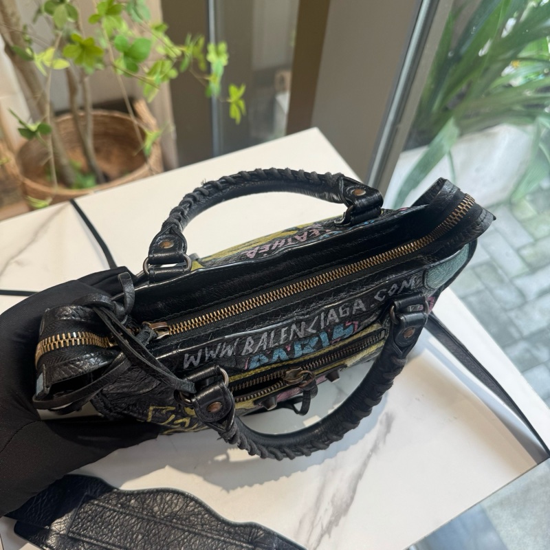✨99新Balenciaga巴黎世家 絕版塗鴉機車包 單肩包手提包斜背包 💛正品保障-6
