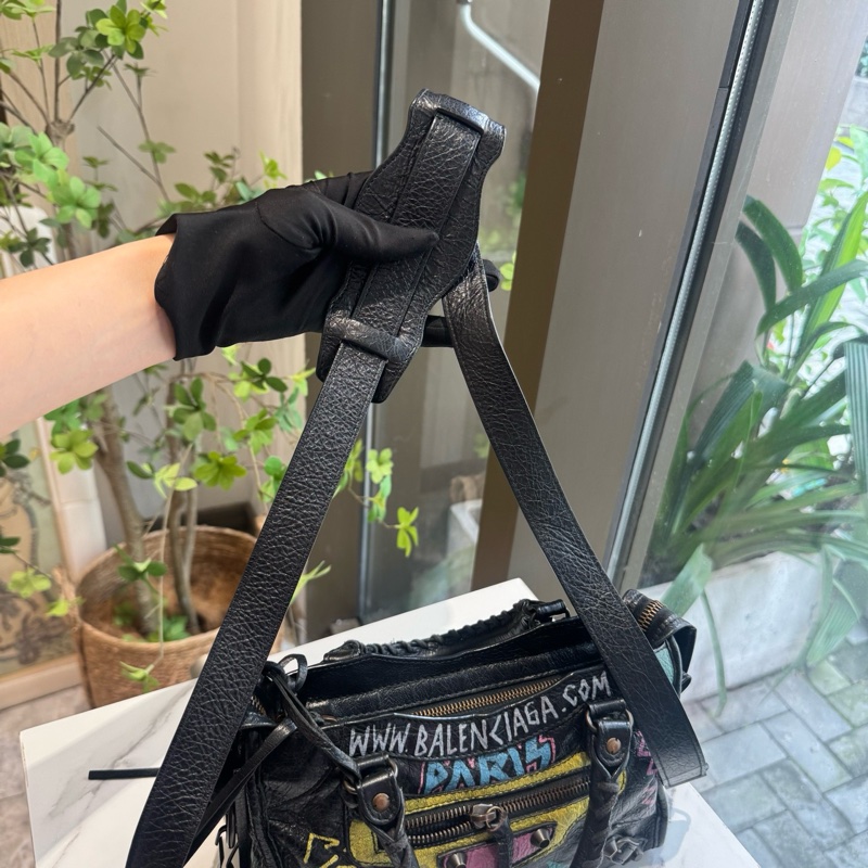 ✨99新Balenciaga巴黎世家 絕版塗鴉機車包 單肩包手提包斜背包 💛正品保障-8