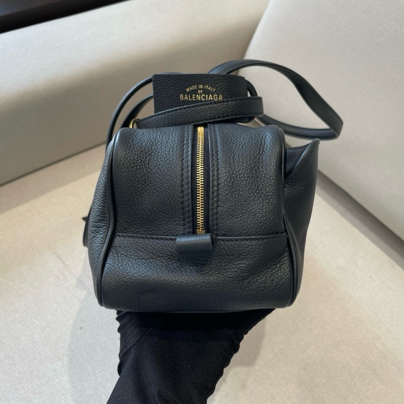 ✨閒置新Balenciaga/巴黎世家 Carrie小號保齡球包單肩包斜挎包❤️正品-3