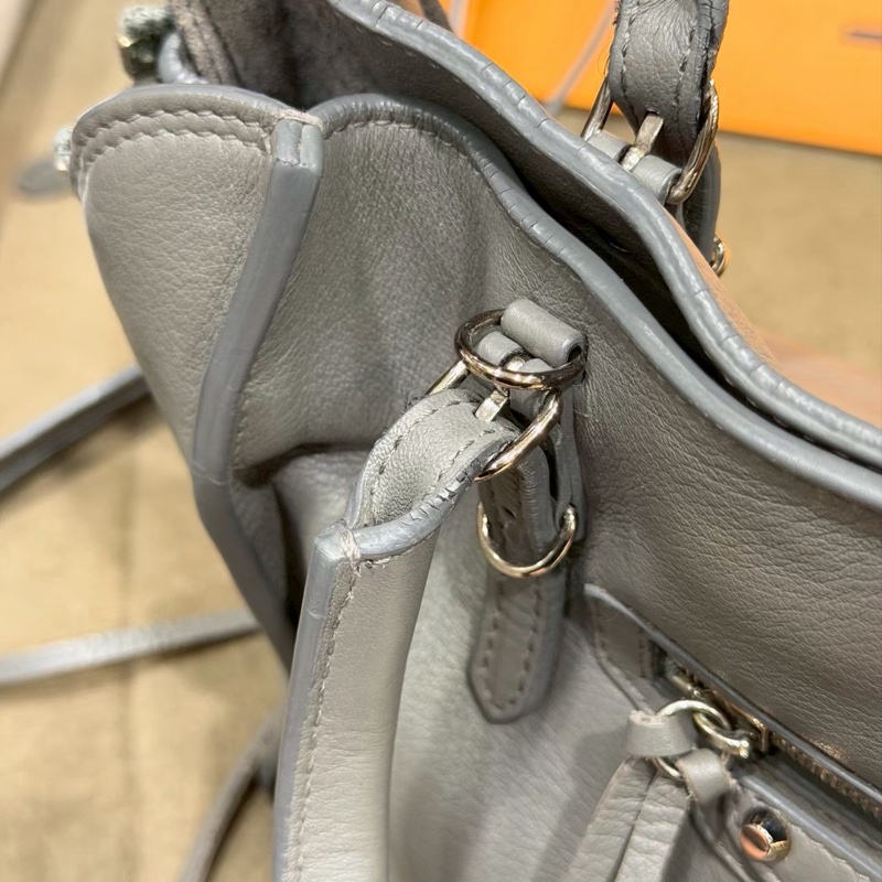 BALENCIAGA Mini Zip Papier 小羊皮手提斜背兩用包-12
