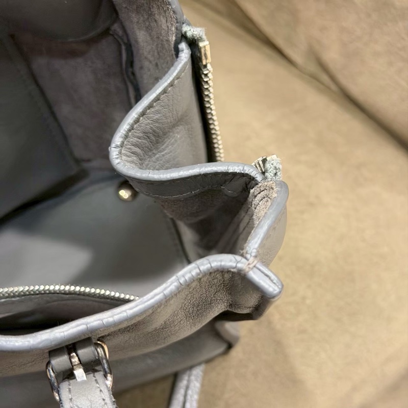 BALENCIAGA Mini Zip Papier 小羊皮手提斜背兩用包-22