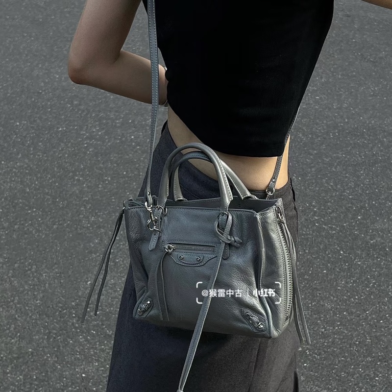 BALENCIAGA Mini Zip Papier 小羊皮手提斜背兩用包-5