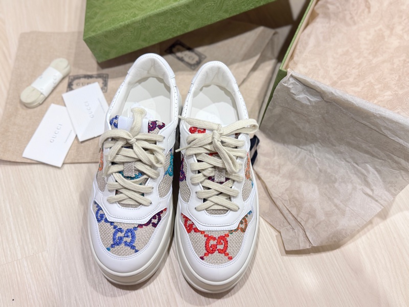 9.9新 Gucci刺繡球鞋 38.5-7